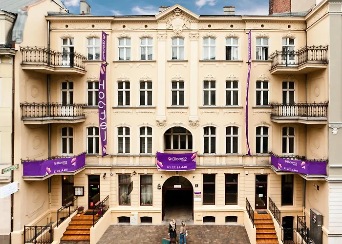 Blooms Inn - City Center Poznan By Friendly Apartments