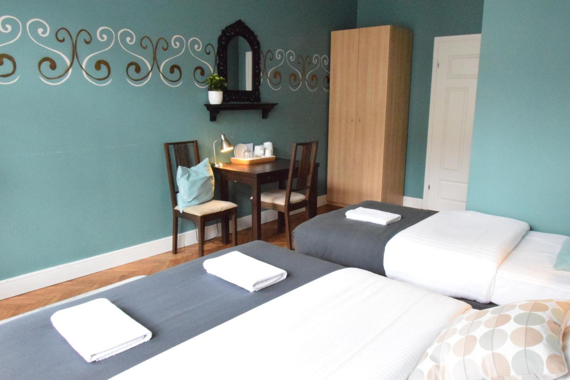 Blooms Inn - City Center Poznan By Friendly Apartments