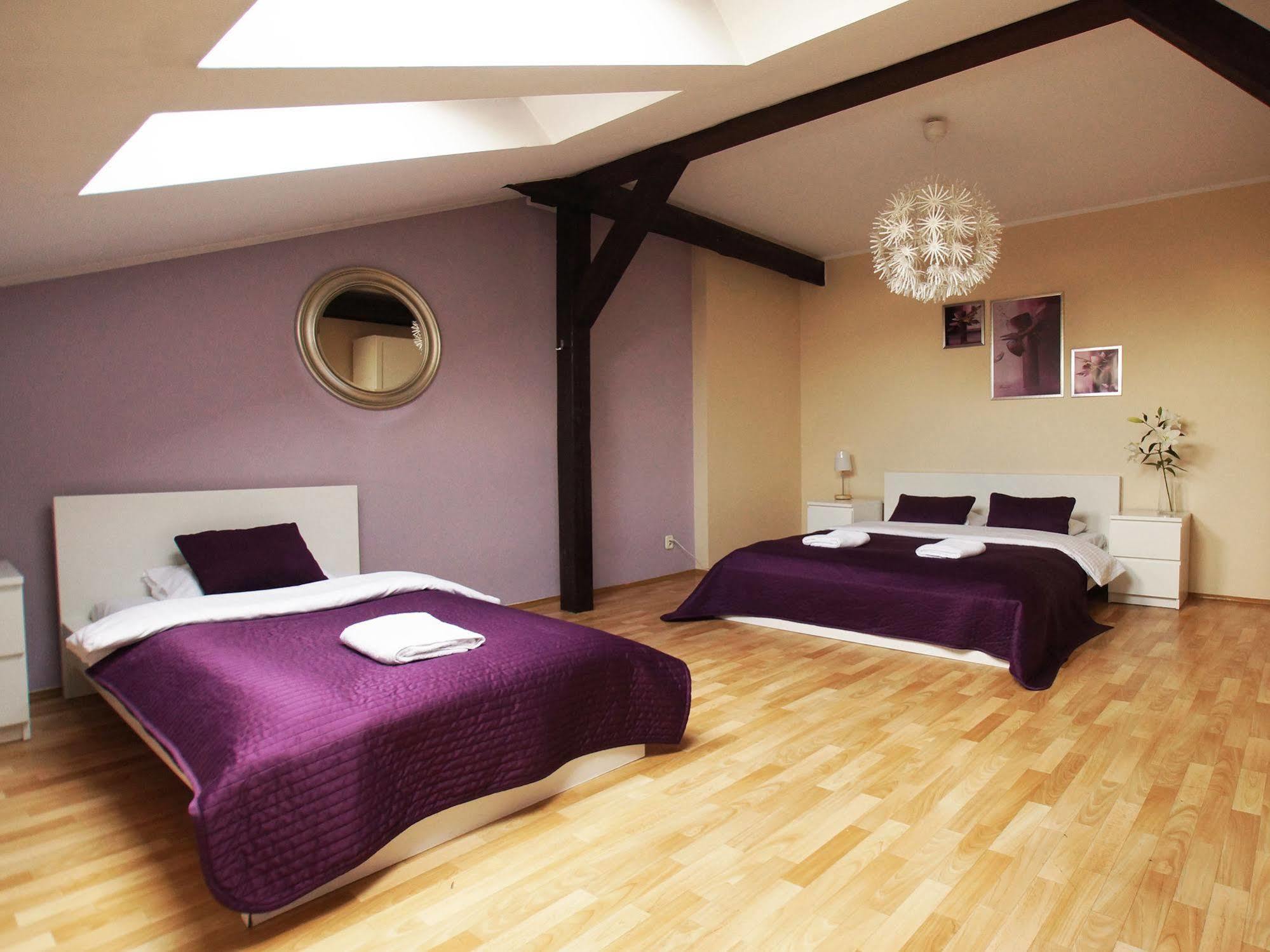 Blooms Inn - City Center Poznan By Friendly Apartments Aparthotel Poznań
